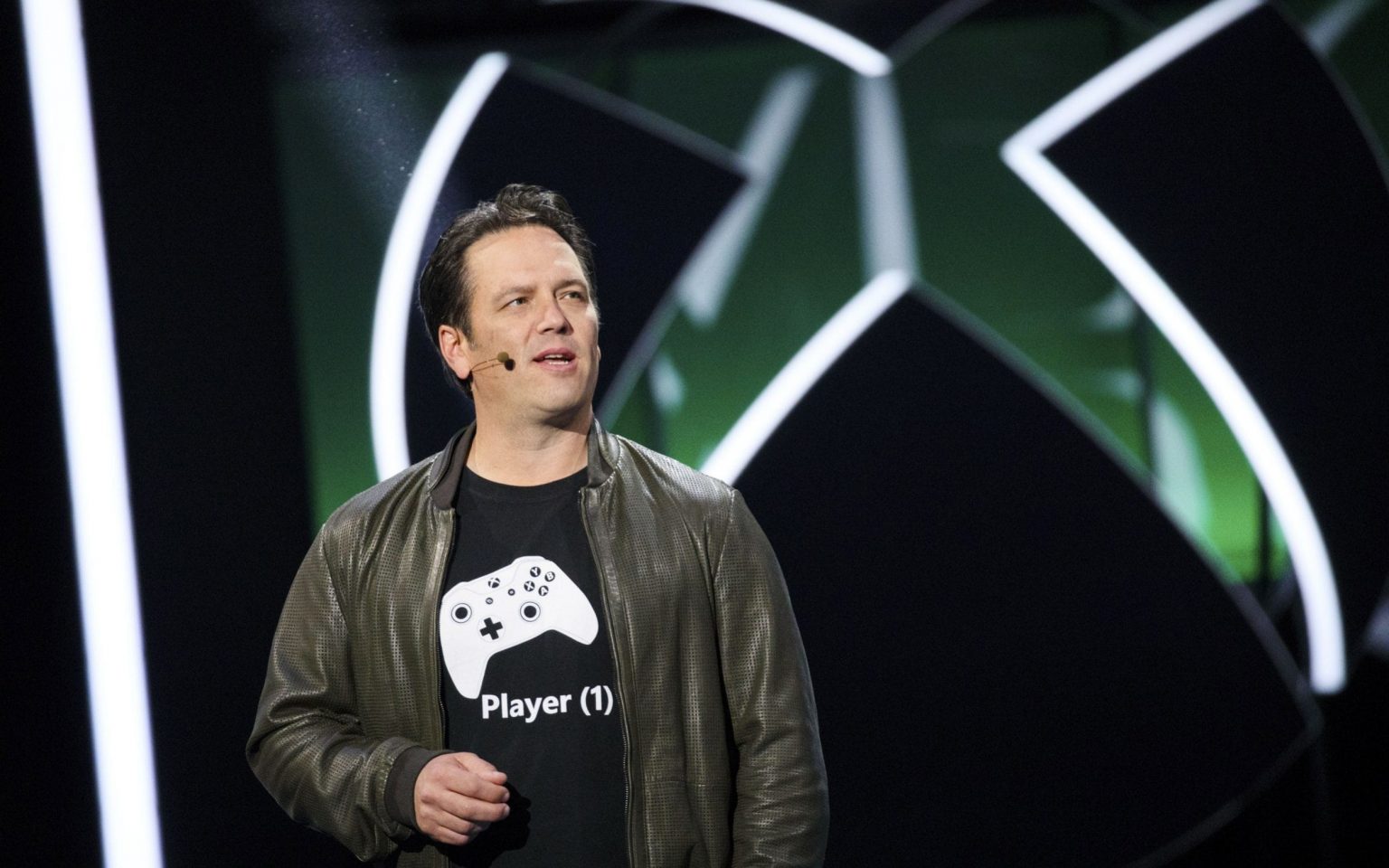 菲尔·斯宾塞（Phil Spencer）重申了对乘数游戏的承诺：“我们不盖墙”